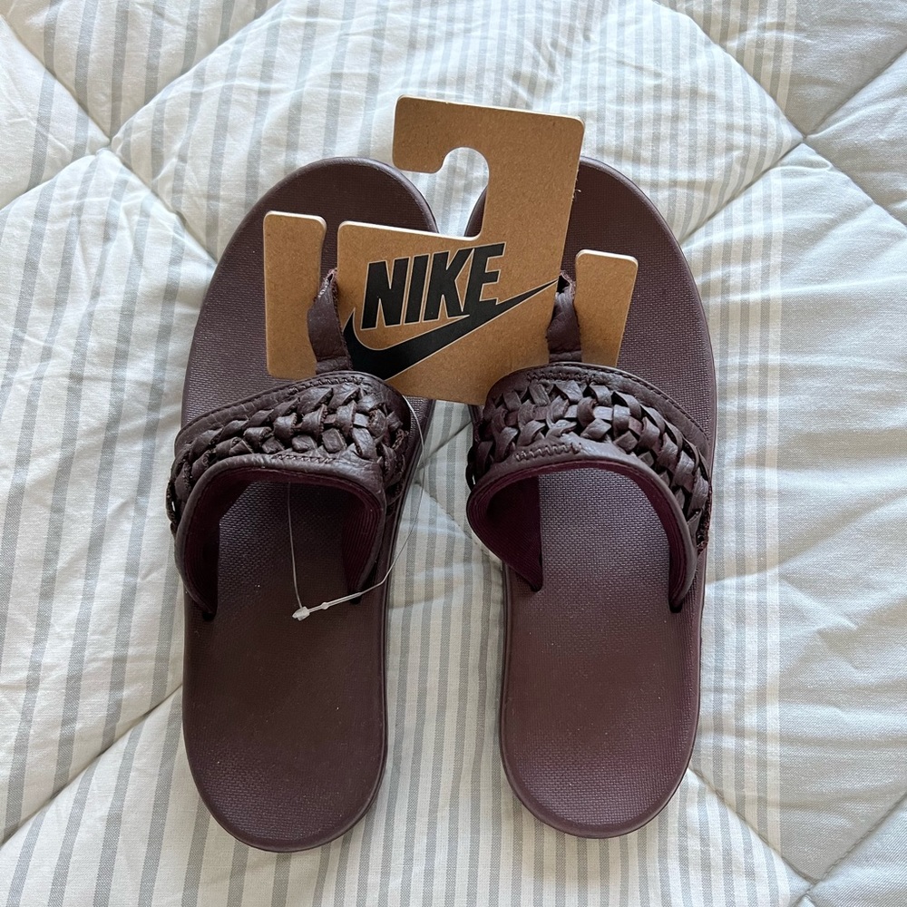 Nike slippers